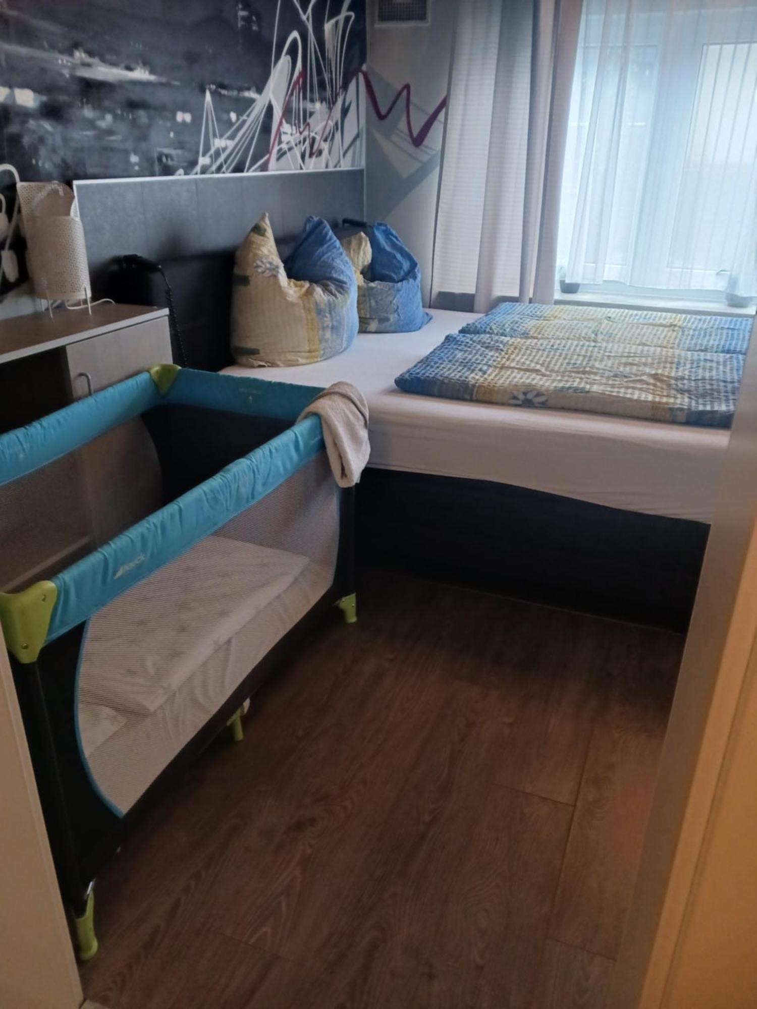 Moderne Wohnung In Ruhiger Lage Stolberg  Exterior foto